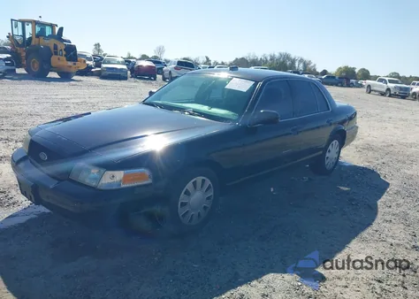 2010 Ford Crown Victoria Police/Police Interceptor z USA, uszkodzony, nr VIN 2FABP7BV0AX118497